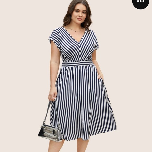 BloomChic Plus Size 2XL Striped Shirred Dolman Sleeve Dress us18-20 - Picture 1 of 6